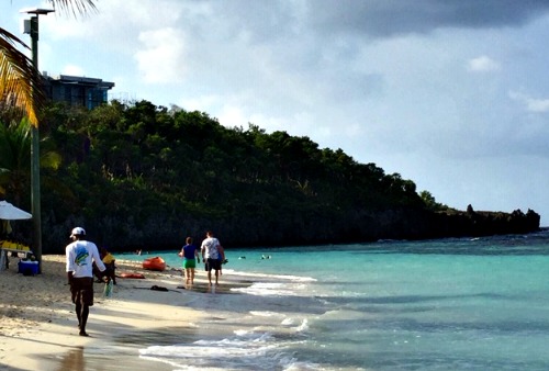 Calm waters make it easy to do things in Roatan like snorkelling.